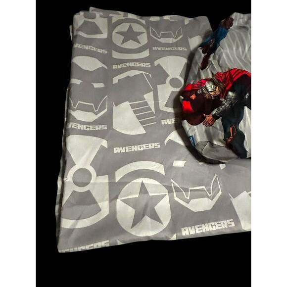 Marvel Avengers Twin Sheet Set  Microfiber Fitted & Top Sheet Only - Picture 2 of 10